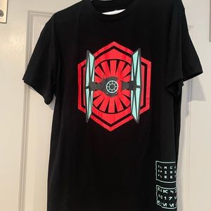 Star Wars Black Spire Outpost Disney T-Shirt XL